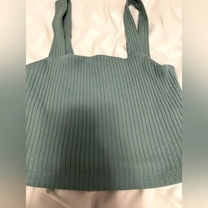 American Eagle crop top!